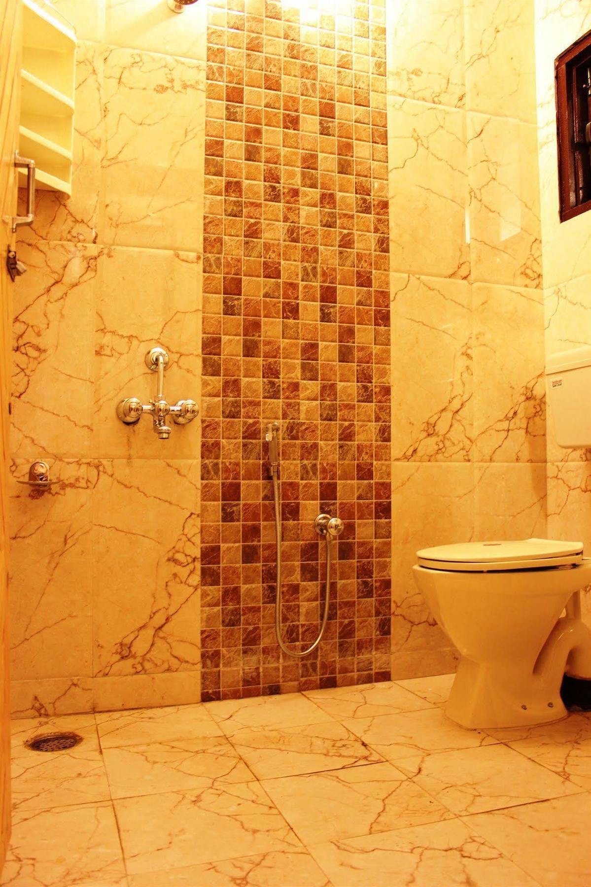 Hotel Walisons Resorts Srīnagar 外观 照片